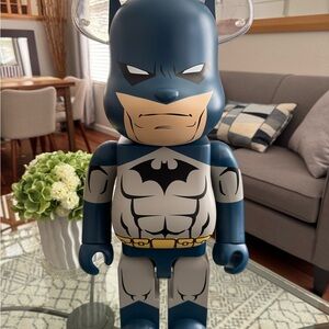 Medicom Batman Hush Version 1000% Bearbrick Vinyl Figure DC Comics